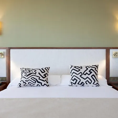 Puerto Antilla Grand Ислантилья